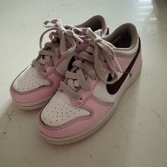 Nike Dunks - Picture 2 of 3